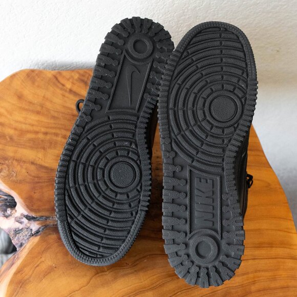 Nike Men’s Black Winter Sneaker Boots Size 8 | Waterproof BQ4223-001 “Just Do It - Picture 6 of 6